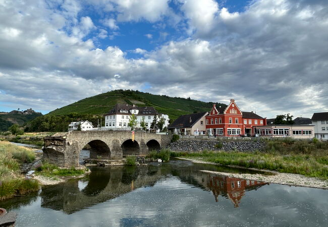 Schäden an der Nepomukbrücke in Rech