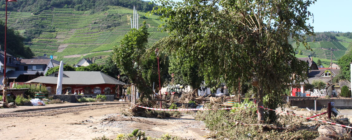 Flutschäden auf dem Waagplatz