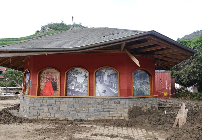 Weinbrunnen in Mayschoß im Jahr 2021