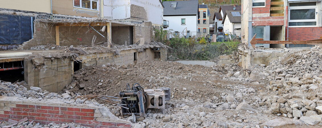 Abbruch Grundschule mit Sporthalle Dernau (November 25)