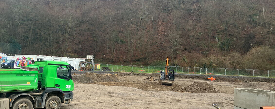 Fläche nach Abbruch der Sporthalle