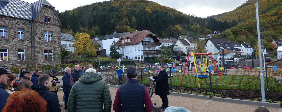 Eröffnung des Spielplatzes Rech