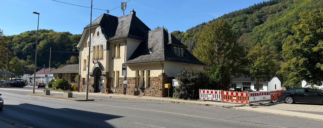 Außenaufnahme des Bürgerhauses "Alter Bahnhof" in Ahrbrück